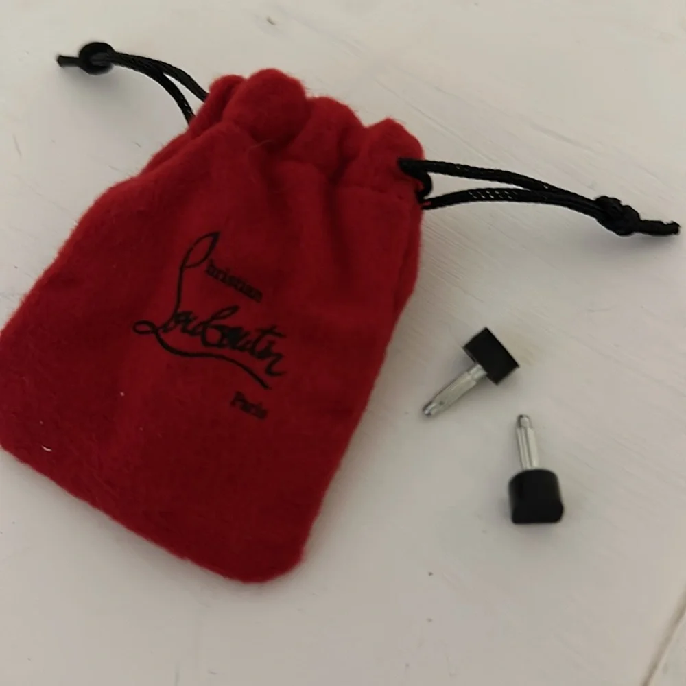 Christian Louboutin heel taps - Picture 2 of 2